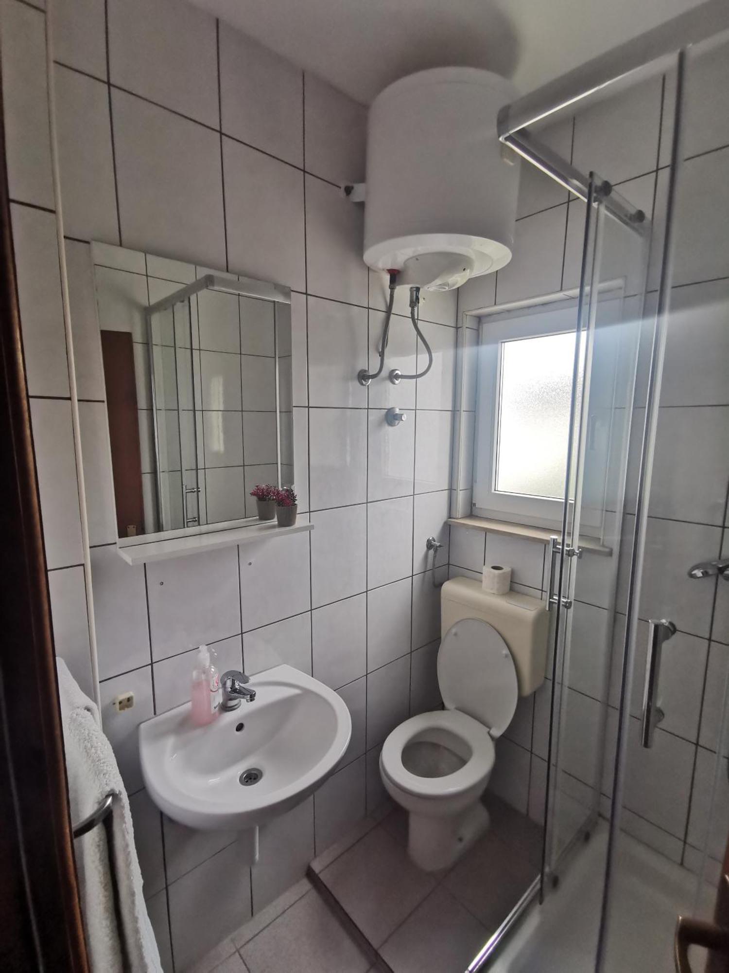 Apartmani Lezenic M 네움 객실 사진