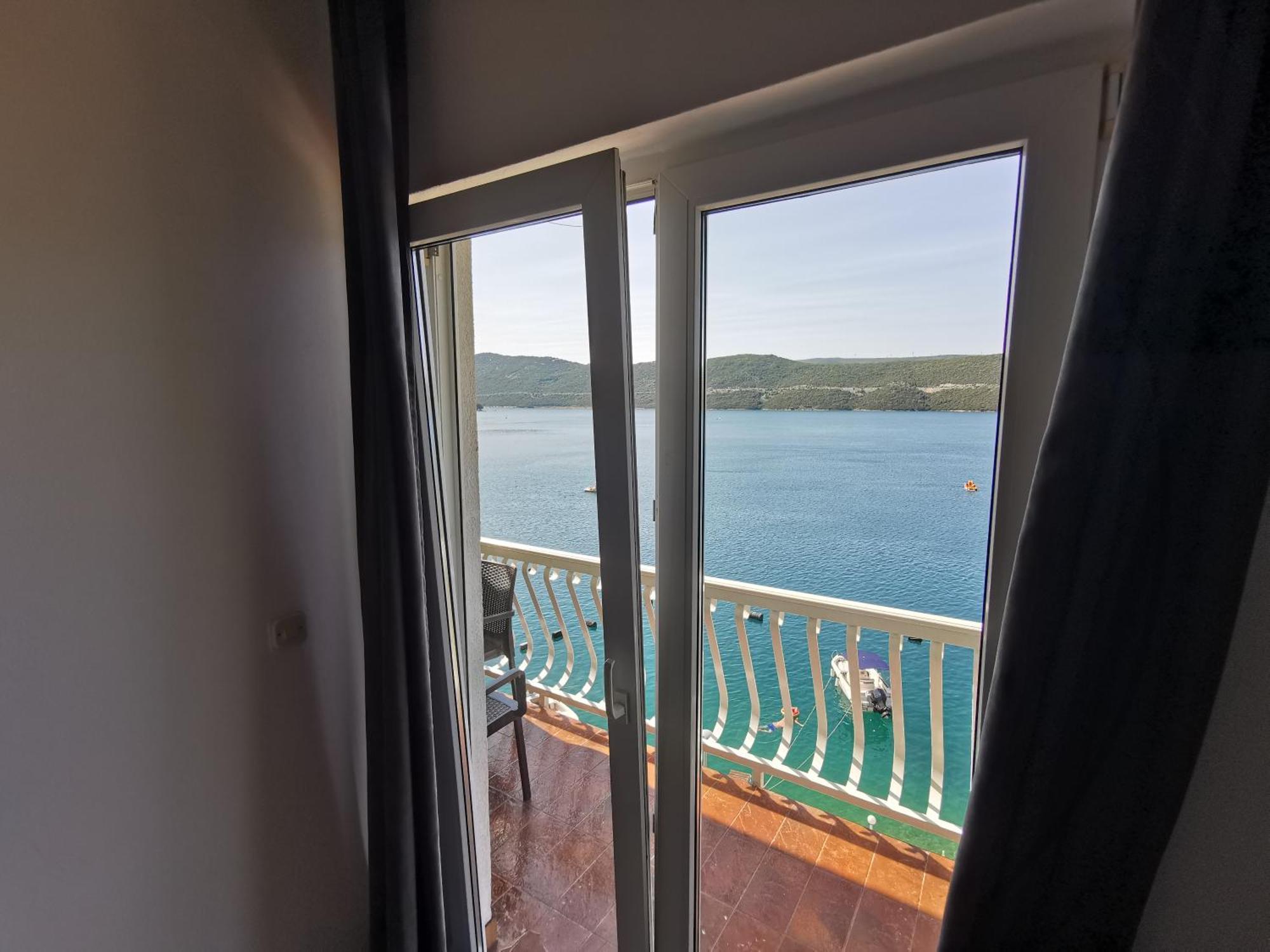 Apartmani Lezenic M 네움 외부 사진